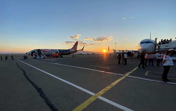 В Украину вернули 65 граждан, застрявших на границе РФ и Грузии