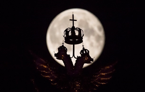 Россия снова отложила миссии на Венеру и Луну