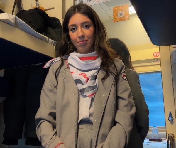 Train Conductor Caught Passenger Jerking Off But Wasnt Confused And Jumped On His Cock  (FullHD)