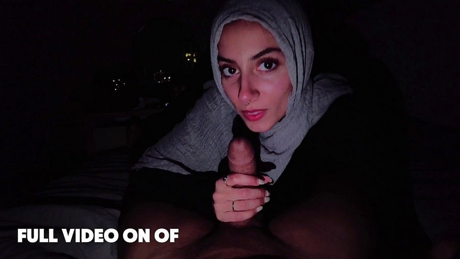 My Sisters Muslim Friend Snuck Into My Room LilmissG (Onlyfans) FullHD 1080p