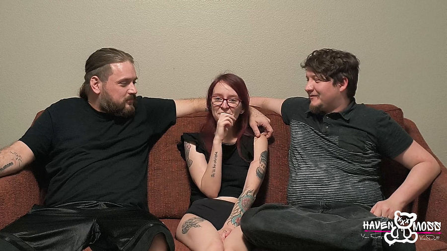 Onlyfans: Tiny Redhead Wifey Haven Moss Enjoys First Threesome With Husband And Friend Iamhavenmoss [FullHD 1080p]