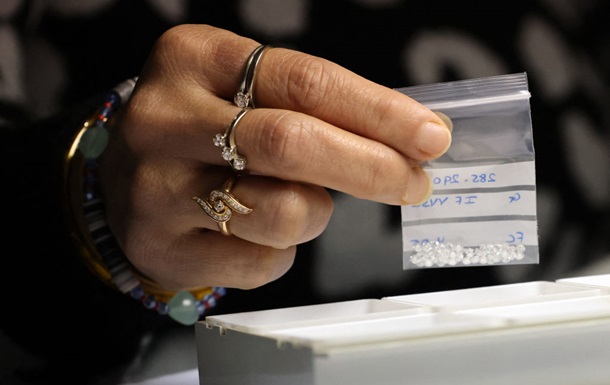 Россия устроила хаб в Армении для вывоза подсанкционных алмазов - СМИ