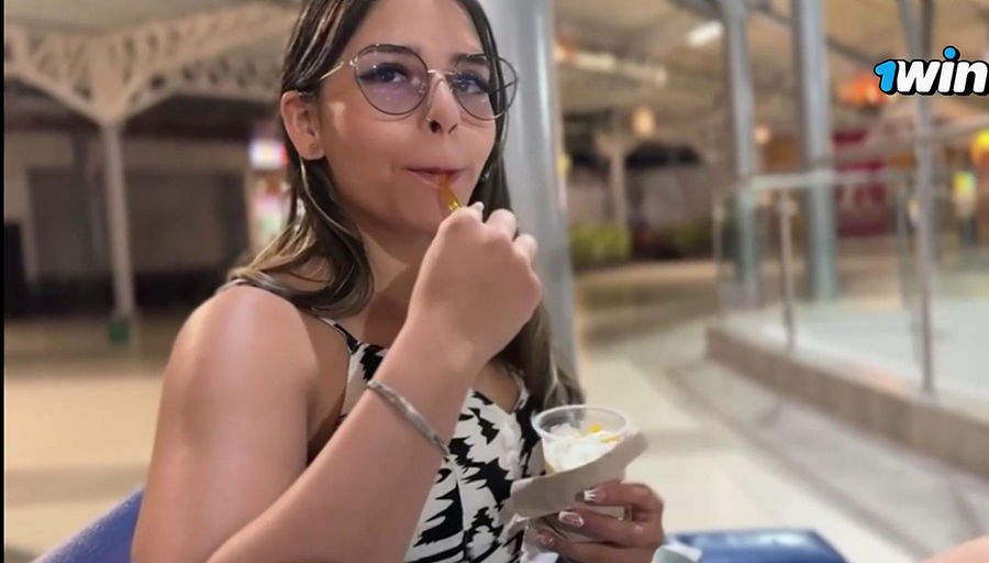 Onlyfans: I Had Sex On The First Date With My Friend I Met Online Karolayn Matos [FullHD 1080p]