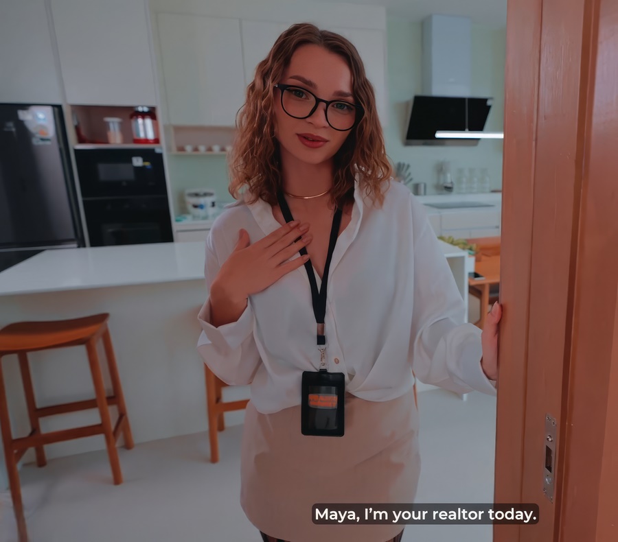 Maya Lis - Realtor Was Showing A Villa But Something Went Wrong And She Jumped On My Dick FullHD