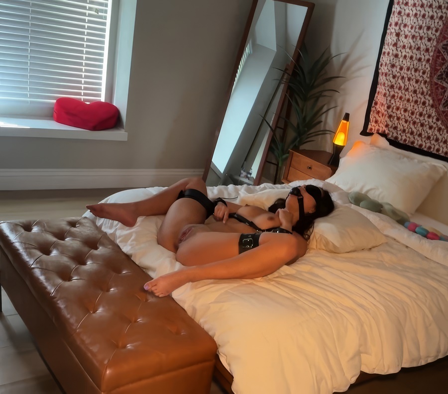 Brianna Arson - Found My Girlfriend Naked And Tied Up And Then Fucked Her (UltraHD/4K/2.54 GB)