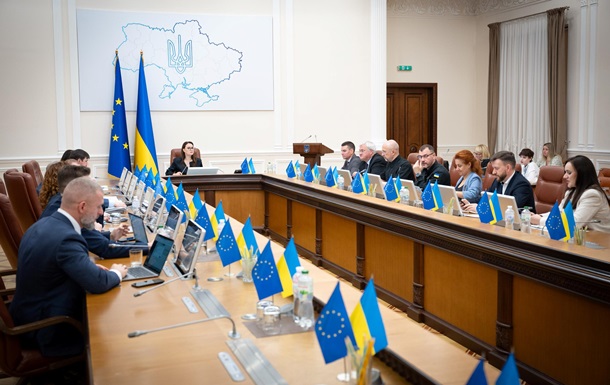 Кабмин утвердил программу своих действий