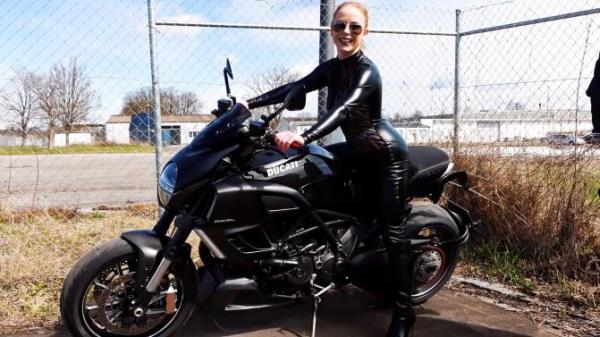 Mia Adler - Mia Adler Blonde [FullHD 1080p]