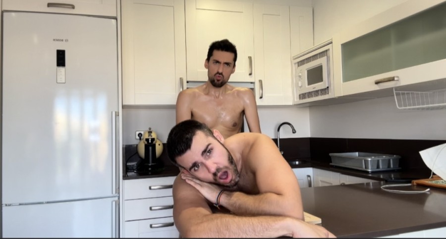 GayNetwork - Liam Harding - Hot daddy fucking rough sexy bear with big ass