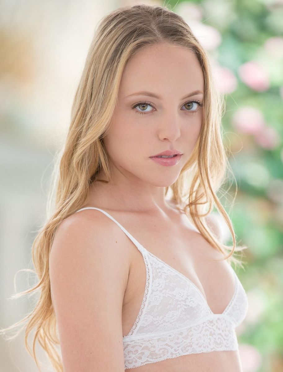 Aubrey Star  Pack