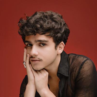 Caike Souza - Entre Flores e Dores (2025) [FLAC 16B-44.1kHz]